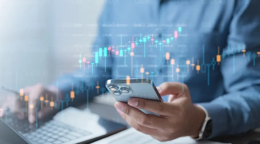 AMF Finds Mobile Investing Apps Cut the Process to Under 10 Clicks