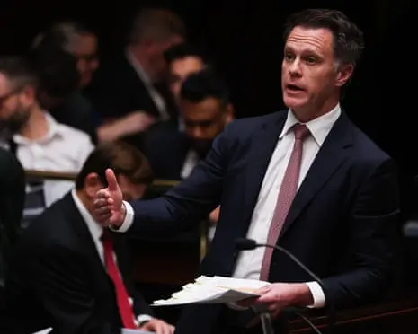 Minns said he wouldn’t ‘gloat’ about Icac hearings into the Liberals. Instead, he’s quietly taking out the trash