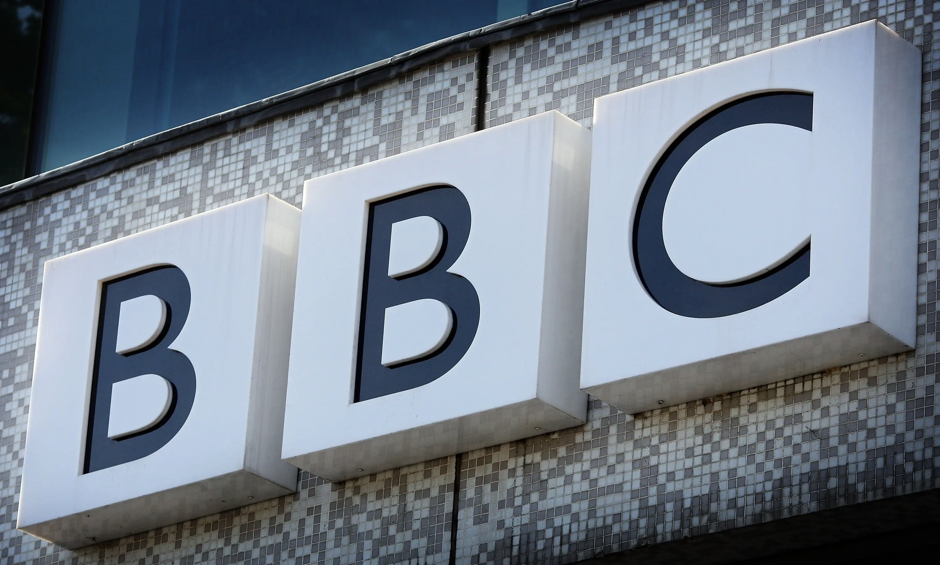 Trump wins bid to delay release of financial records in $10bn BBC defamation case