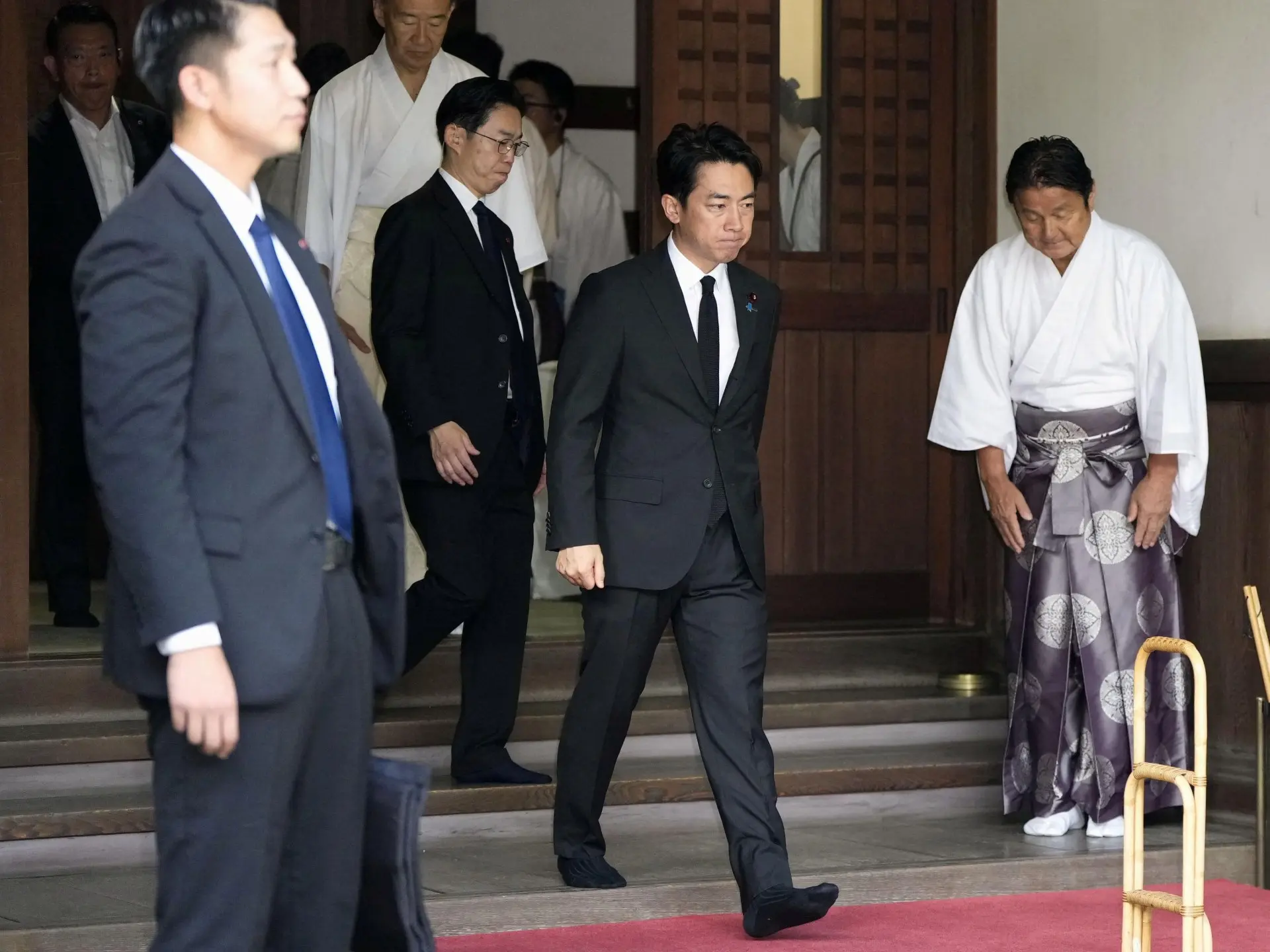 Japanese minister visits shrine to war dead, angering China, South Korea
