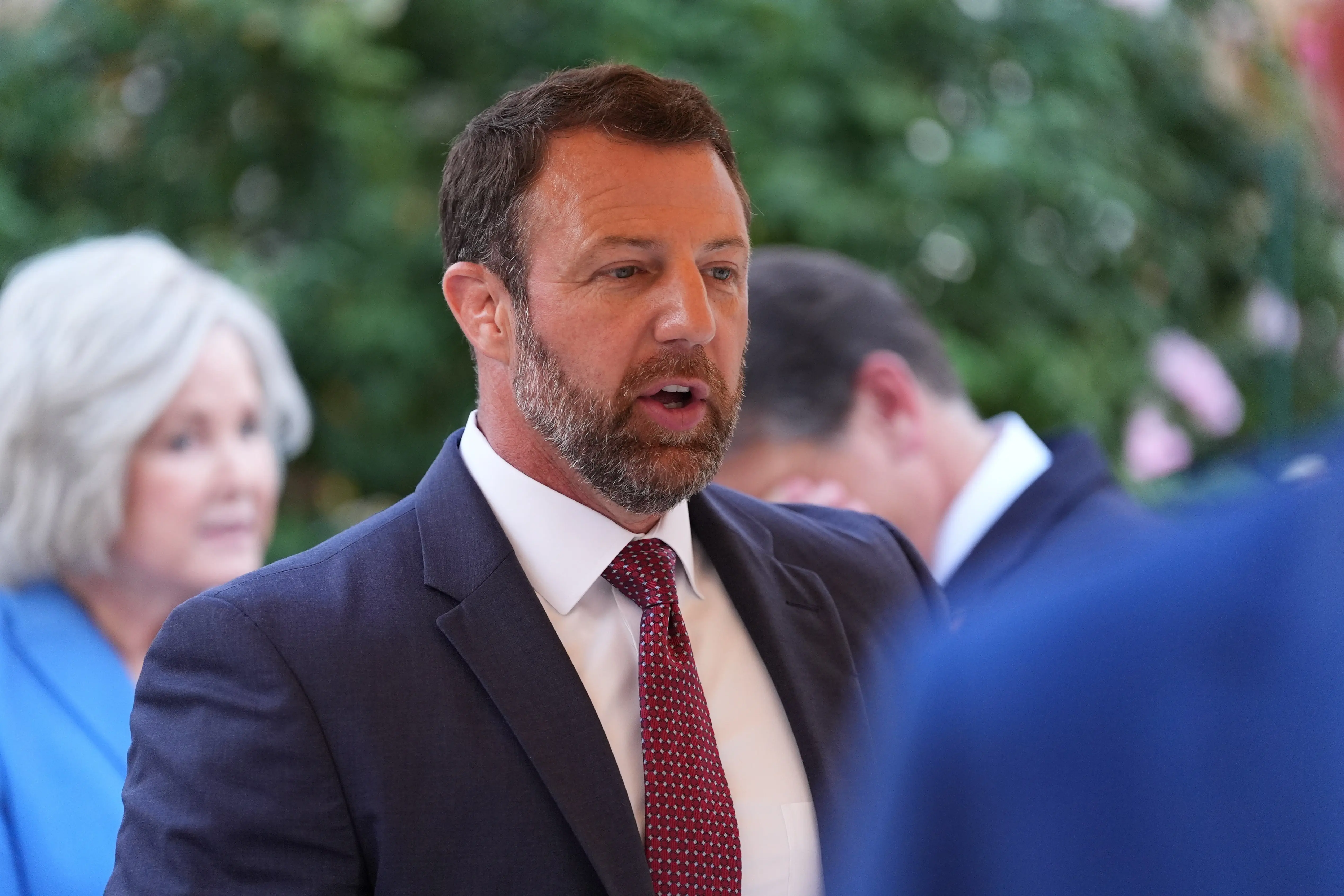 Markwayne Mullin praises pilots after dramatic single-engine emergency landing