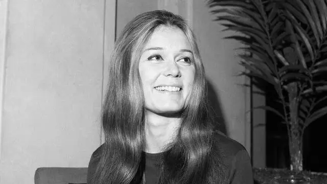 Gloria Steinem, a potent voice of US feminism and co-founder of Ms. Magazine, dies at 92