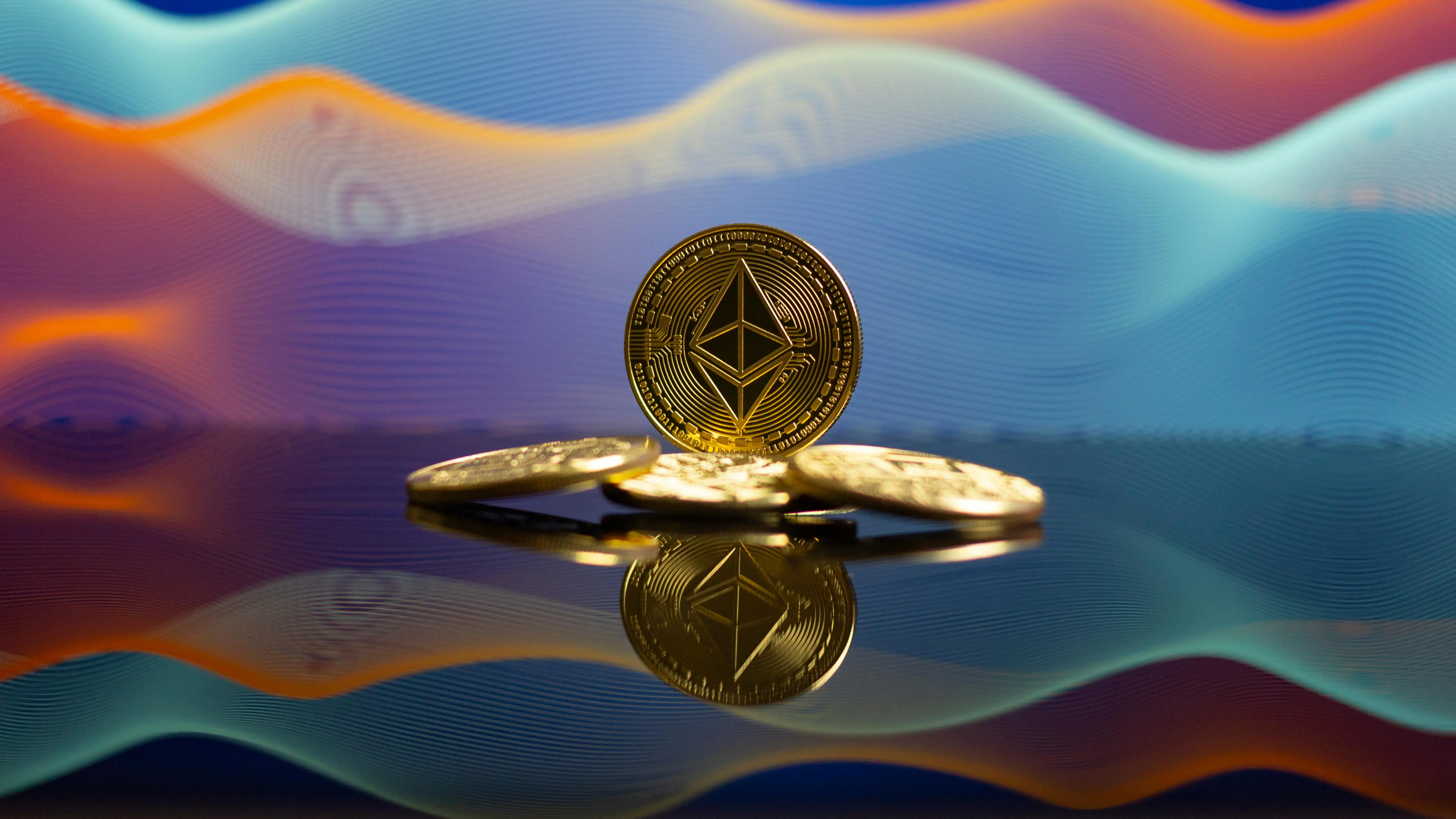 Bitcoin Spot ETFs Add $853M as BlackRock IBIT Leads