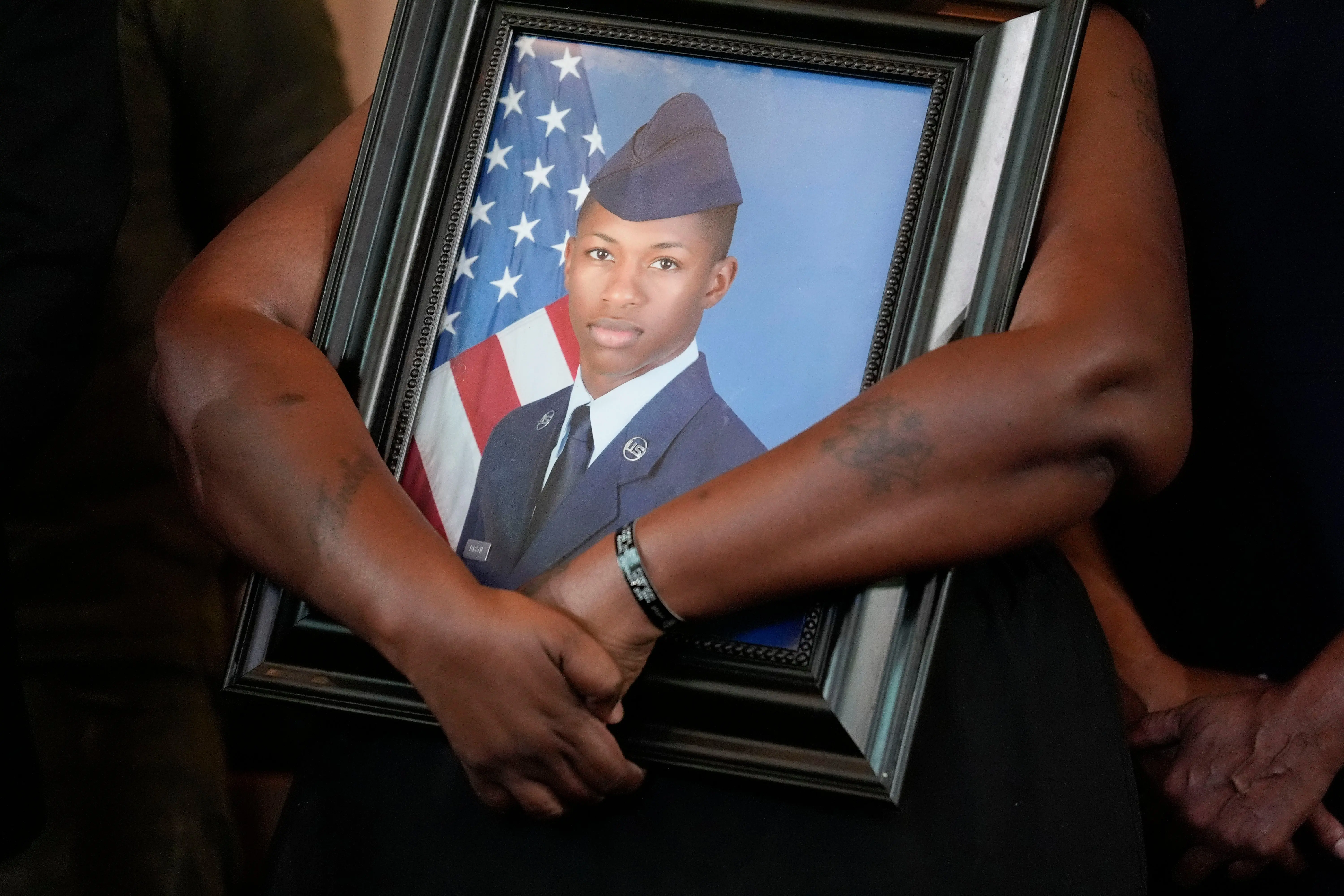Ex-deputy acquitted of manslaughter in US Airman’s shooting death