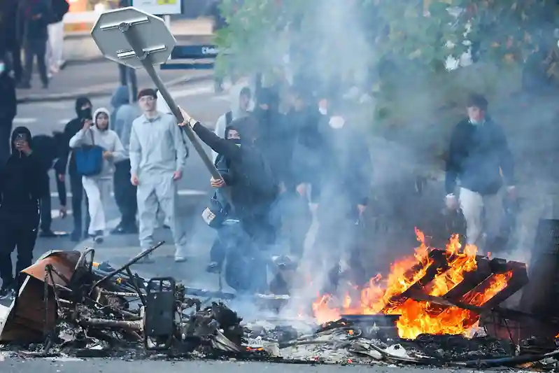 Hundreds of schools to remain closed in France as violent student protests continue