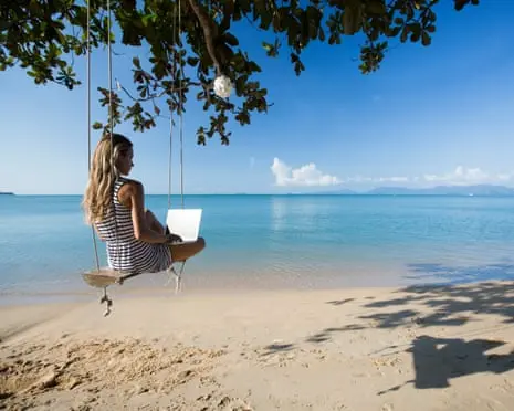 ‘I was making no money’: Travel agent side hustle promoted by influencers criticised over fees