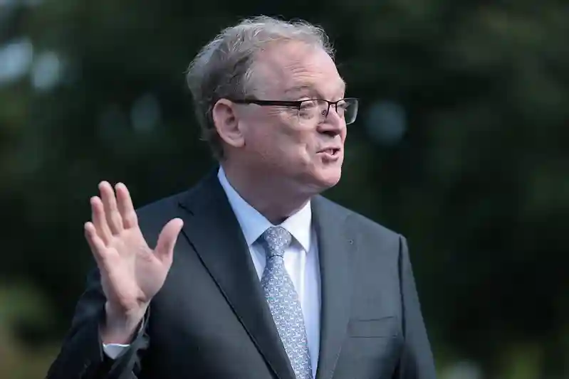 Trump economic adviser says ‘if people were unhappy, it’d show up in the data’