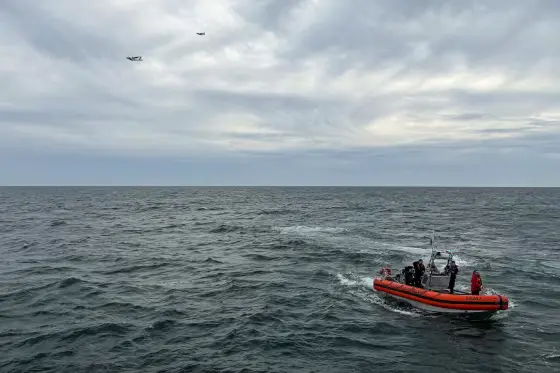 6 presumed dead after medical jet crashes off Nantucket