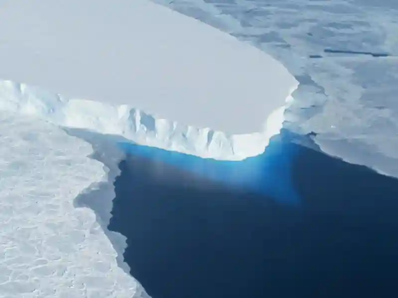Senegal-sized Antarctic glacier melting faster than thought: Why it matters