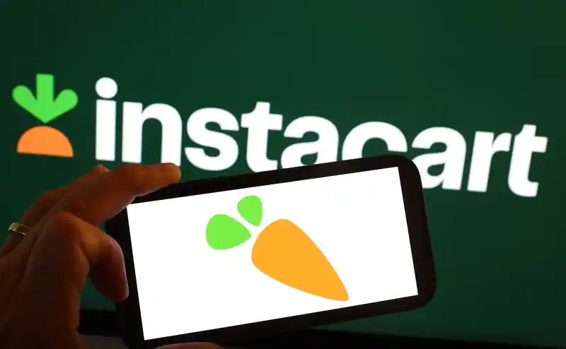 DoorDash agrees to buy Instacart in big merger of delivery businesses