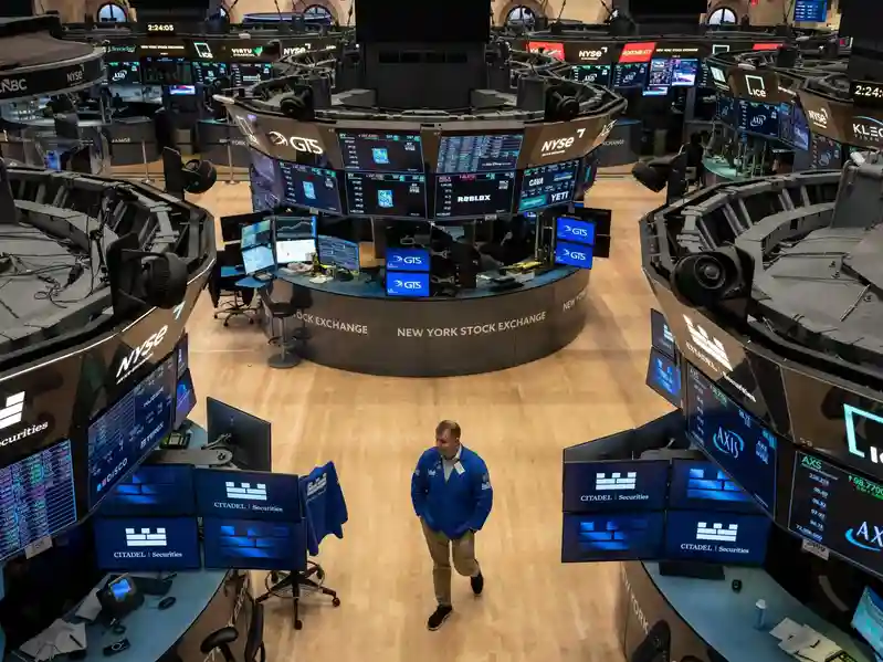 US tech stocks tumble as investors fret over AI spending