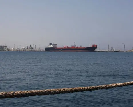 Oil price rises above $115 a barrel amid fears US will renew strikes on Iran