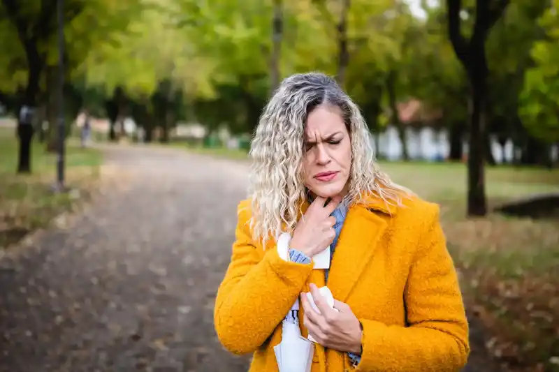 A common culprit may be to blame for your fall sore throat