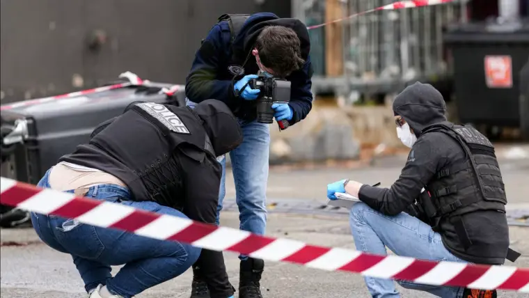 One person killed and 4 injured in suspected Islamophobic shooting near Paris