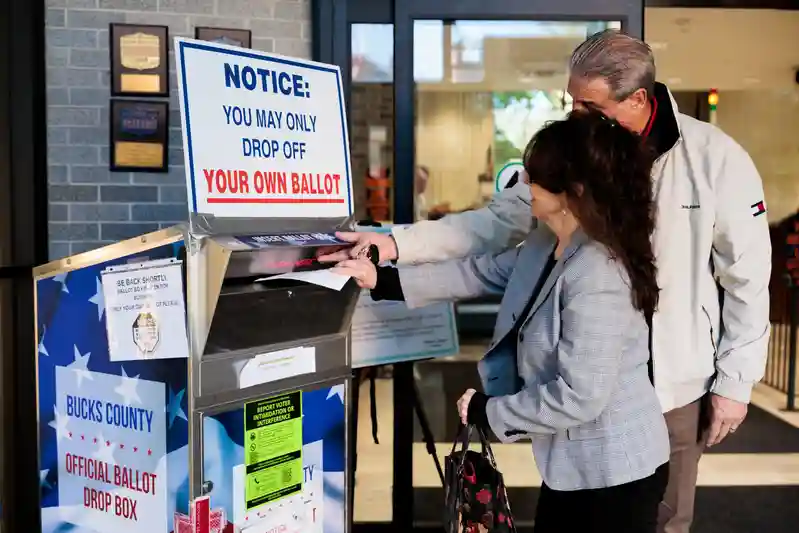 Fear of Trump challenging mail-in ballots appears to be flooding early voting sites
