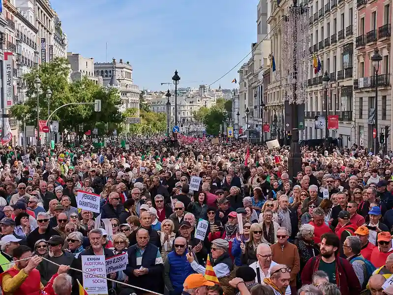 About 25,000 rally in Madrid in support of Spain’s state pension scheme