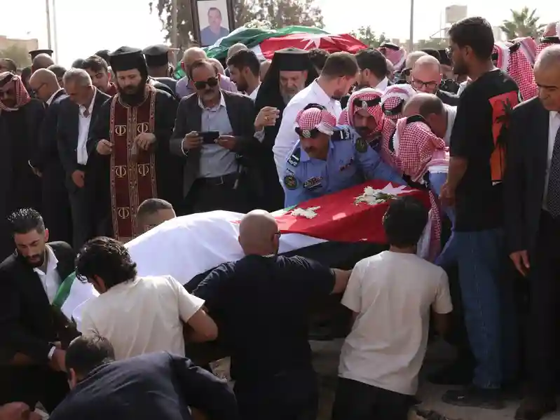 Thousands mourn victims of deadly Jordan church attack