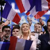 Marine Le Pen vows French ‘renaissance’ as far right eyes seat of power