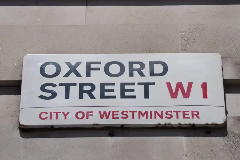 Khan hails traffic-free Oxford St as ‘truly momentous occasion for the capital’