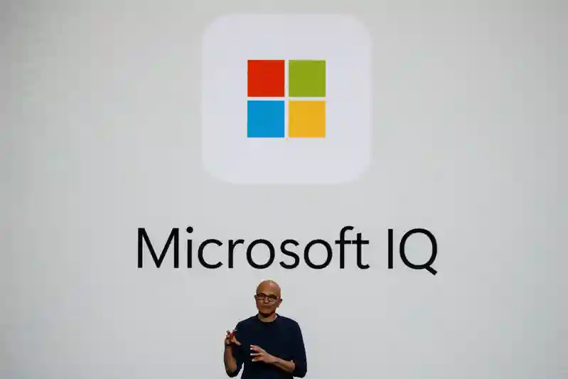 Microsoft offers a quarter of its workforce voluntary buyouts