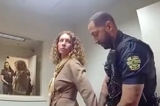 Florida mom arrested after leaving 4 kids home alone during dayslong trip to Vegas