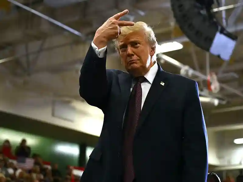 Who is leading the US midterm polls as Trump and Harris campaign?