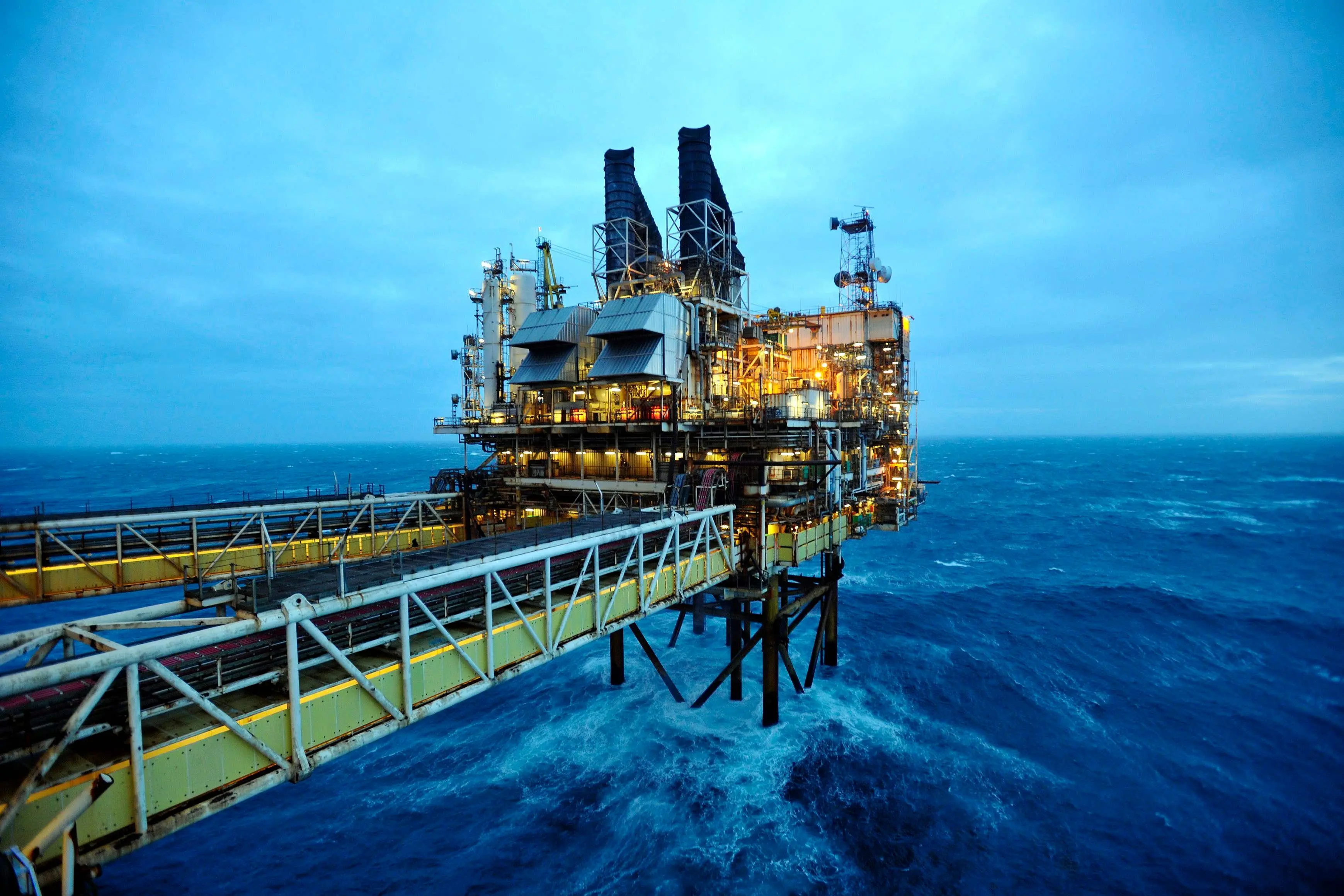 Overweight offshore workers could lose job under new rules, industry body warns