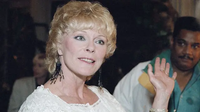 Elke Sommer, German-born star of ‘A Shot in the Dark’ and ‘The Prize,’ dies at 85