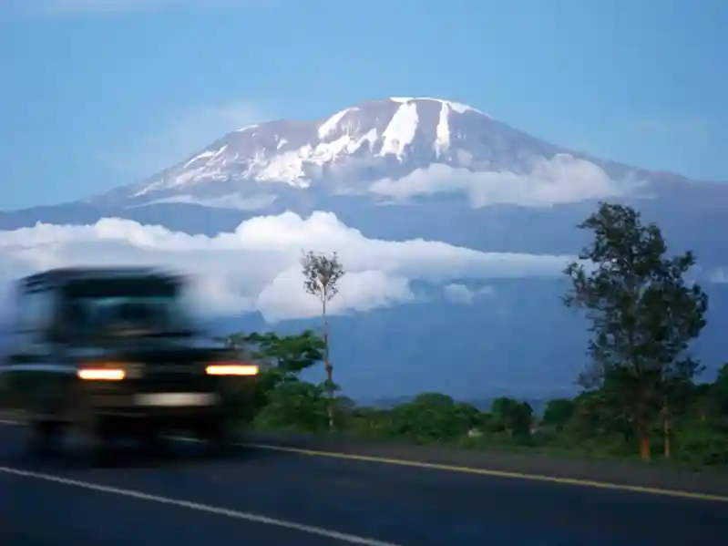 Rescue helicopter crashes, killing five on Tanzania’s Mount Kilimanjaro