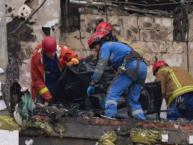 Two killed as Russia hammers Ukraine before Trump-Zelenskyy meeting