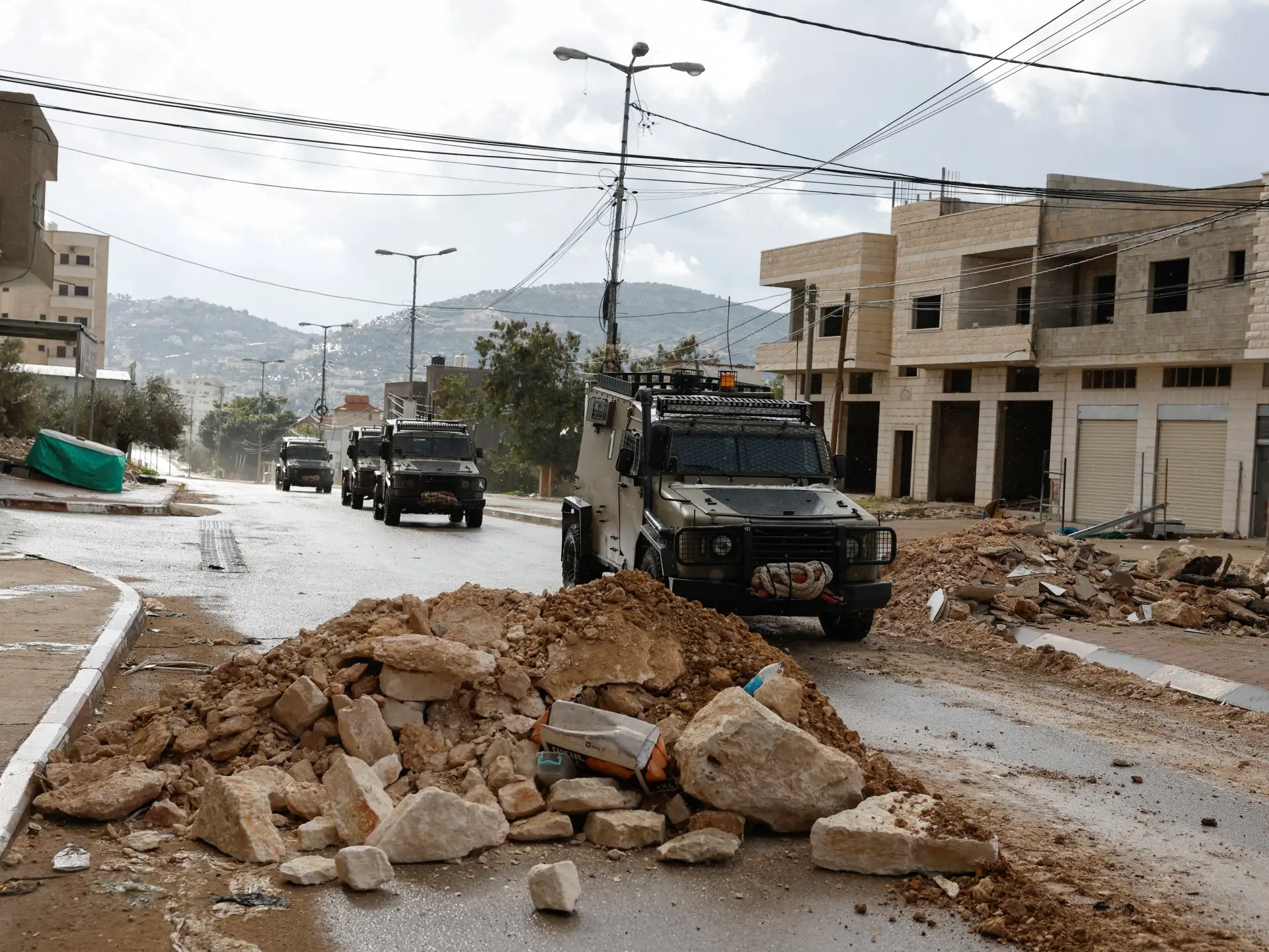 Israeli forces take over homes, impose lockdown on West Bank’s Qabatiya